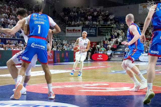 Galeria zdjęć z 23 kolejki OBL Anwil Włocławek-Arriva Lotto Twarde Pierniki Toruń — zdjęcie 90