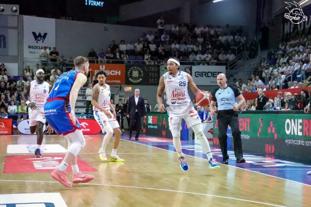 Galeria zdjęć z 23 kolejki OBL Anwil Włocławek-Arriva Lotto Twarde Pierniki Toruń — zdjęcie 143