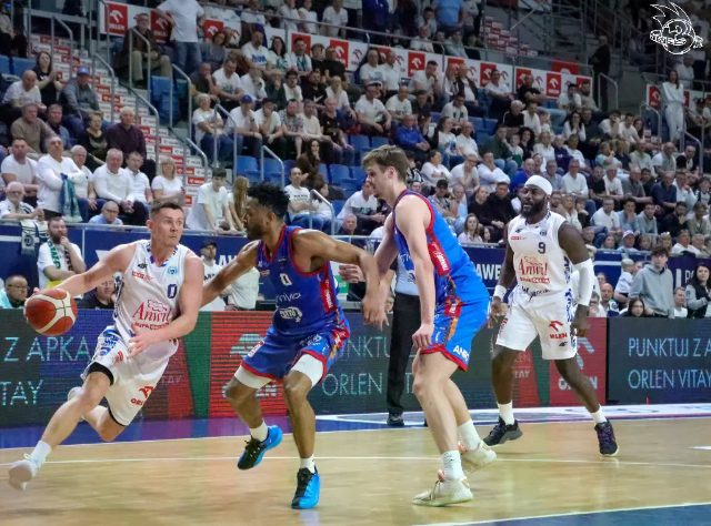 Galeria zdjęć z 23 kolejki OBL Anwil Włocławek-Arriva Lotto Twarde Pierniki Toruń — zdjęcie 132
