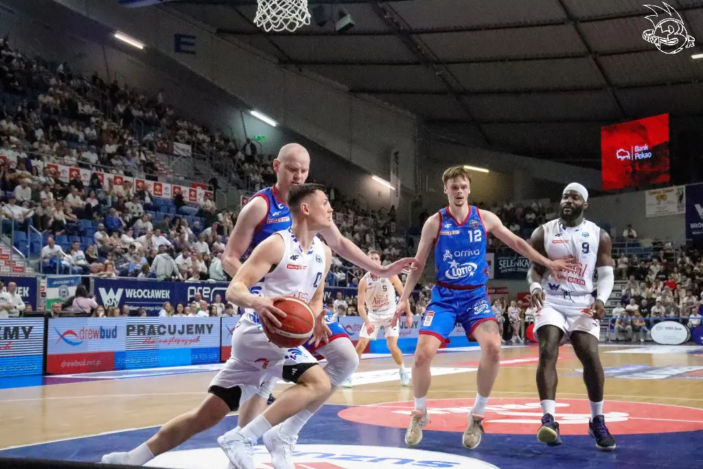 Galeria zdjęć z 23 kolejki OBL Anwil Włocławek-Arriva Lotto Twarde Pierniki Toruń — zdjęcie 170