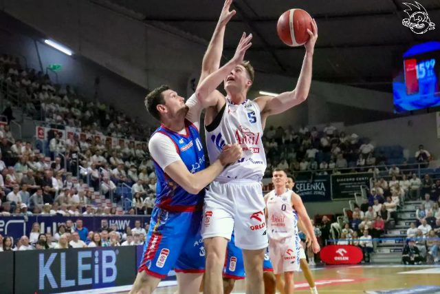 Galeria zdjęć z 23 kolejki OBL Anwil Włocławek-Arriva Lotto Twarde Pierniki Toruń — zdjęcie 104