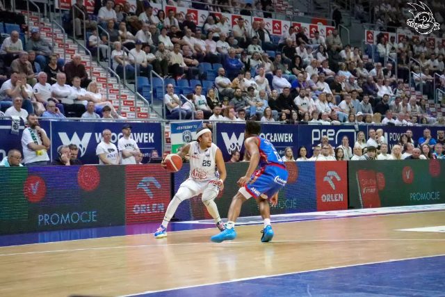 Galeria zdjęć z 23 kolejki OBL Anwil Włocławek-Arriva Lotto Twarde Pierniki Toruń — zdjęcie 161