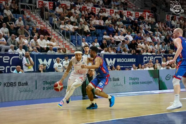 Galeria zdjęć z 23 kolejki OBL Anwil Włocławek-Arriva Lotto Twarde Pierniki Toruń — zdjęcie 158