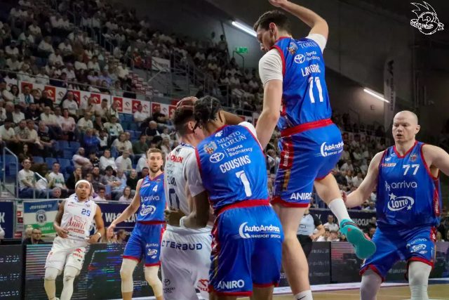 Galeria zdjęć z 23 kolejki OBL Anwil Włocławek-Arriva Lotto Twarde Pierniki Toruń — zdjęcie 85