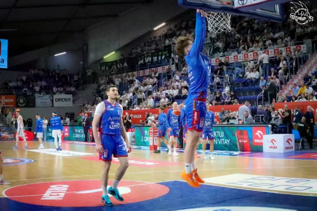 Galeria zdjęć z 23 kolejki OBL Anwil Włocławek-Arriva Lotto Twarde Pierniki Toruń — zdjęcie 13