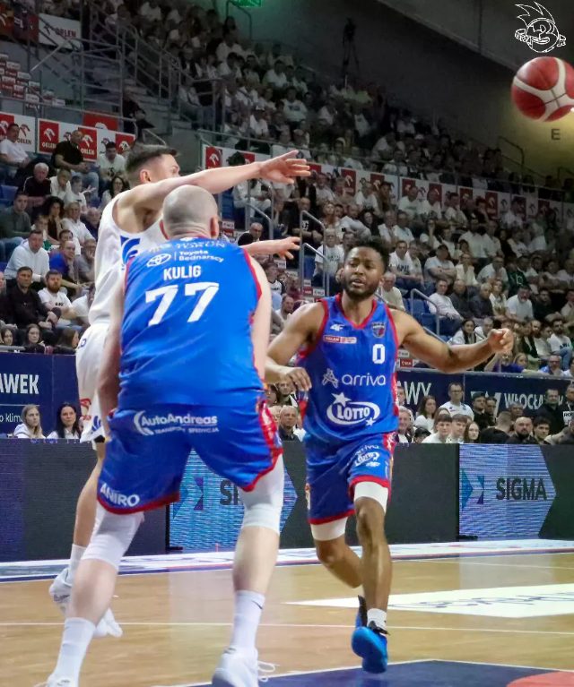 Galeria zdjęć z 23 kolejki OBL Anwil Włocławek-Arriva Lotto Twarde Pierniki Toruń — zdjęcie 91