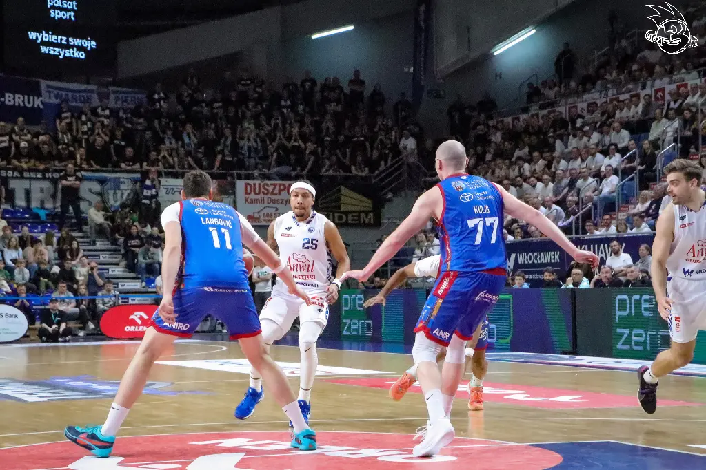 Galeria zdjęć z 23 kolejki OBL Anwil Włocławek-Arriva Lotto Twarde Pierniki Toruń — zdjęcie 61