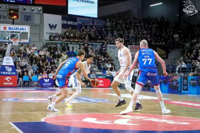 Galeria zdjęć z 23 kolejki OBL Anwil Włocławek-Arriva Lotto Twarde Pierniki Toruń — zdjęcie 60
