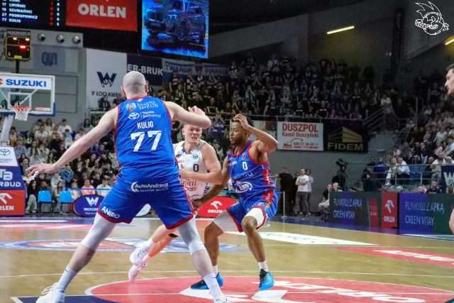 Galeria zdjęć z 23 kolejki OBL Anwil Włocławek-Arriva Lotto Twarde Pierniki Toruń — zdjęcie 56