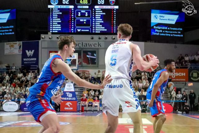 Galeria zdjęć z 23 kolejki OBL Anwil Włocławek-Arriva Lotto Twarde Pierniki Toruń — zdjęcie 98