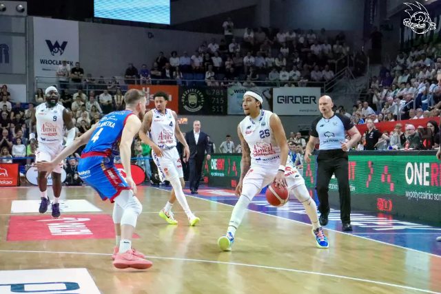 Galeria zdjęć z 23 kolejki OBL Anwil Włocławek-Arriva Lotto Twarde Pierniki Toruń — zdjęcie 144