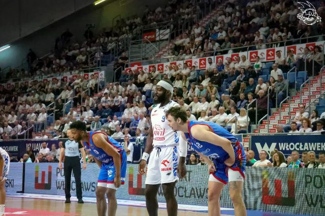 Galeria zdjęć z 23 kolejki OBL Anwil Włocławek-Arriva Lotto Twarde Pierniki Toruń — zdjęcie 44
