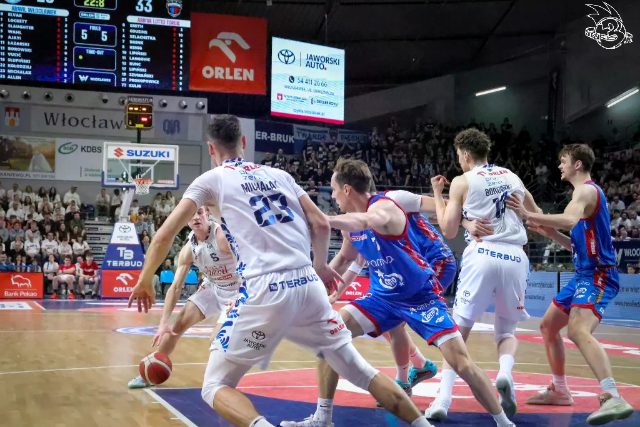 Galeria zdjęć z 23 kolejki OBL Anwil Włocławek-Arriva Lotto Twarde Pierniki Toruń — zdjęcie 50