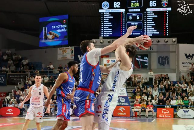 Galeria zdjęć z 23 kolejki OBL Anwil Włocławek-Arriva Lotto Twarde Pierniki Toruń — zdjęcie 122