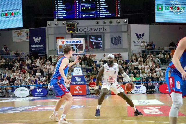 Galeria zdjęć z 23 kolejki OBL Anwil Włocławek-Arriva Lotto Twarde Pierniki Toruń — zdjęcie 164