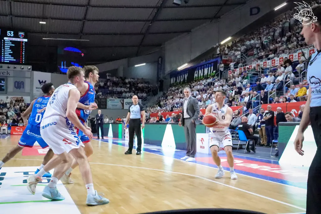 Galeria zdjęć z 23 kolejki OBL Anwil Włocławek-Arriva Lotto Twarde Pierniki Toruń — zdjęcie 87