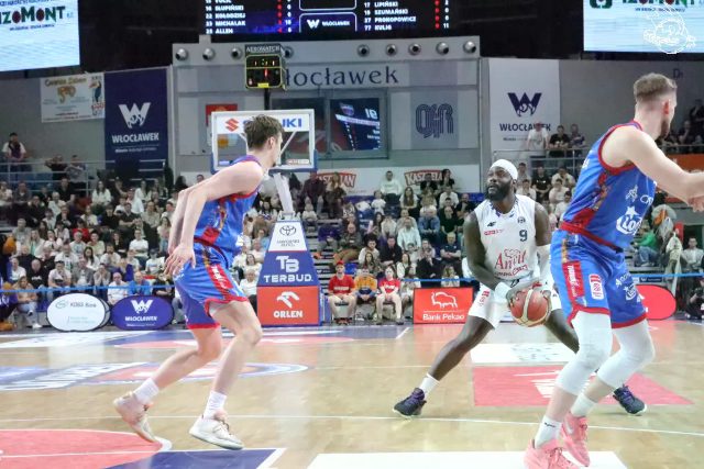 Galeria zdjęć z 23 kolejki OBL Anwil Włocławek-Arriva Lotto Twarde Pierniki Toruń — zdjęcie 166