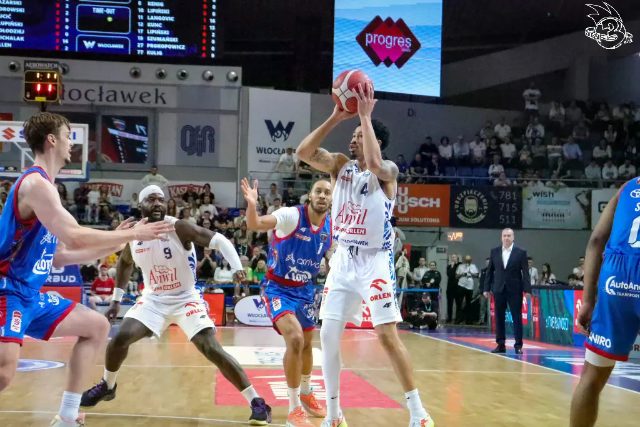 Galeria zdjęć z 23 kolejki OBL Anwil Włocławek-Arriva Lotto Twarde Pierniki Toruń — zdjęcie 138