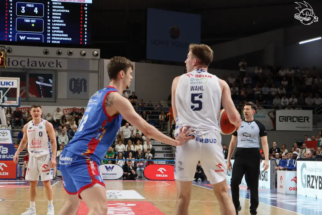 Galeria zdjęć z 23 kolejki OBL Anwil Włocławek-Arriva Lotto Twarde Pierniki Toruń — zdjęcie 107