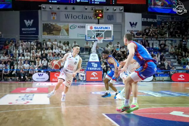 Galeria zdjęć z 23 kolejki OBL Anwil Włocławek-Arriva Lotto Twarde Pierniki Toruń — zdjęcie 52