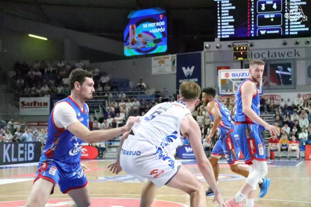 Galeria zdjęć z 23 kolejki OBL Anwil Włocławek-Arriva Lotto Twarde Pierniki Toruń — zdjęcie 103