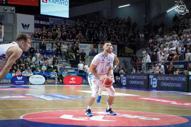 Galeria zdjęć z 23 kolejki OBL Anwil Włocławek-Arriva Lotto Twarde Pierniki Toruń — zdjęcie 27