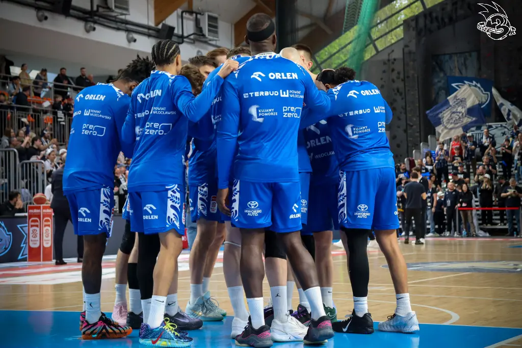 Galeria zdjęć 29 kolejki OBL Dziki Warszawa-Anwil Włocławek — zdjęcie 35