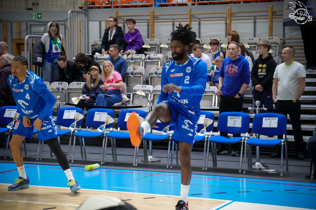 Galeria zdjęć 29 kolejki OBL Dziki Warszawa-Anwil Włocławek — zdjęcie 9