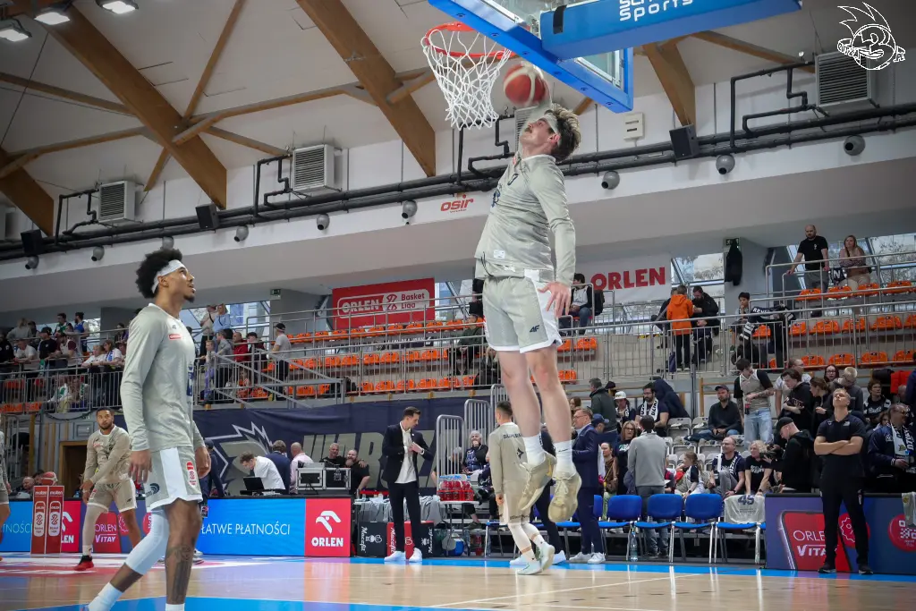 Galeria zdjęć 29 kolejki OBL Dziki Warszawa-Anwil Włocławek — zdjęcie 23