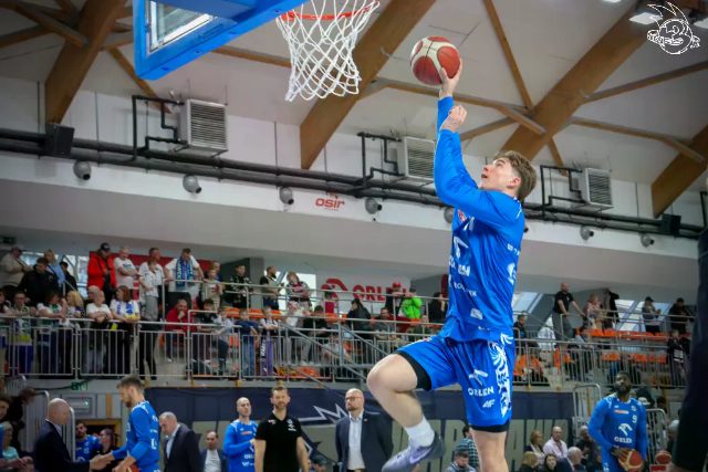 Galeria zdjęć 29 kolejki OBL Dziki Warszawa-Anwil Włocławek — zdjęcie 30