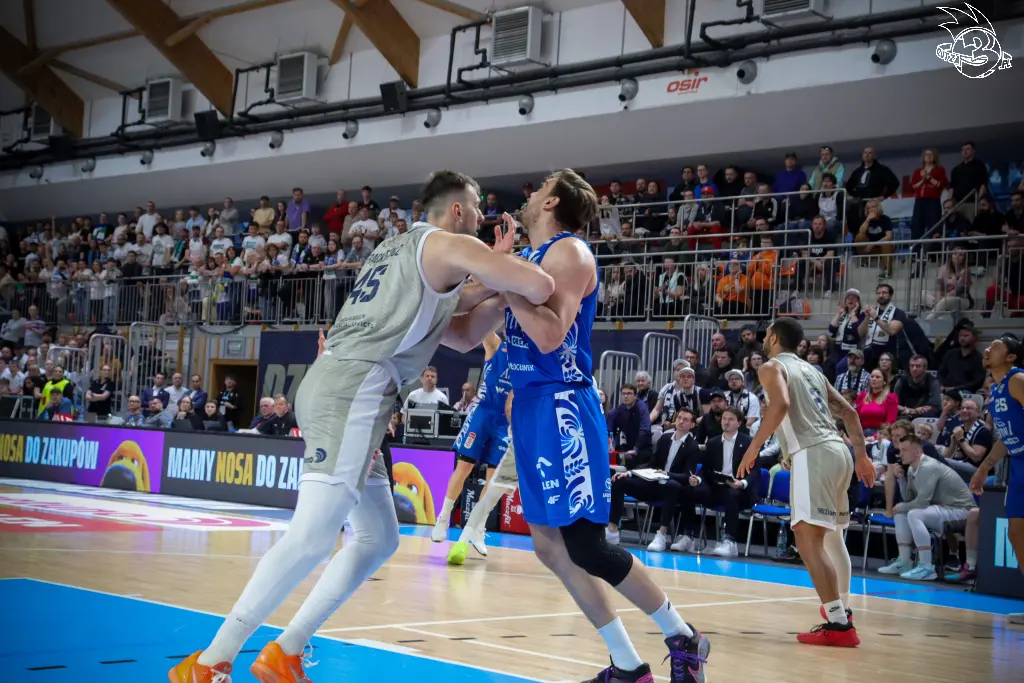 Galeria zdjęć 29 kolejki OBL Dziki Warszawa-Anwil Włocławek — zdjęcie 176