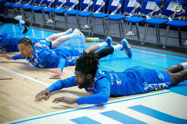 Galeria zdjęć 29 kolejki OBL Dziki Warszawa-Anwil Włocławek — zdjęcie 3