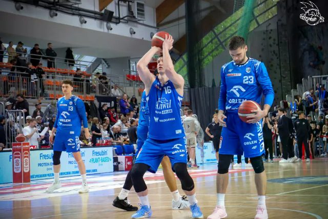 Galeria zdjęć 29 kolejki OBL Dziki Warszawa-Anwil Włocławek — zdjęcie 28