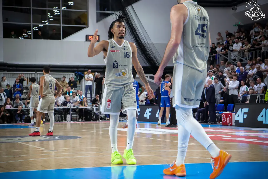 Galeria zdjęć 29 kolejki OBL Dziki Warszawa-Anwil Włocławek — zdjęcie 192