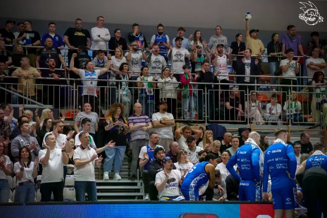 Galeria zdjęć 29 kolejki OBL Dziki Warszawa-Anwil Włocławek — zdjęcie 118