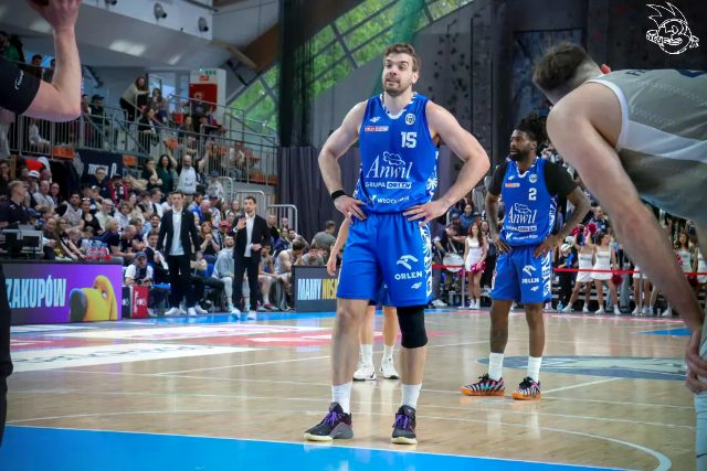 Galeria zdjęć 29 kolejki OBL Dziki Warszawa-Anwil Włocławek — zdjęcie 97