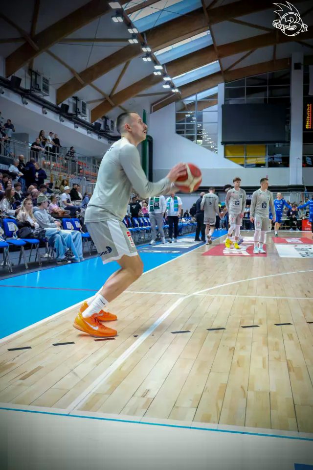 Galeria zdjęć 29 kolejki OBL Dziki Warszawa-Anwil Włocławek — zdjęcie 17