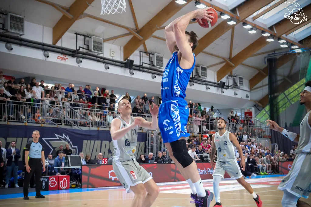 Galeria zdjęć 29 kolejki OBL Dziki Warszawa-Anwil Włocławek — zdjęcie 77