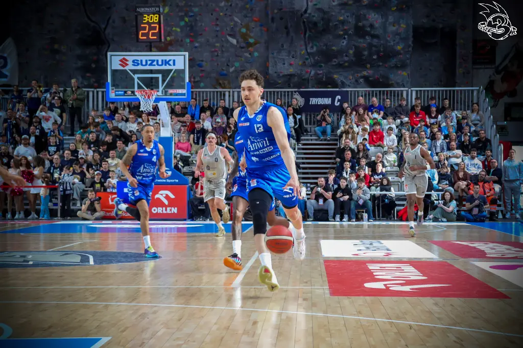 Galeria zdjęć 29 kolejki OBL Dziki Warszawa-Anwil Włocławek — zdjęcie 64