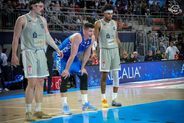 Galeria zdjęć 29 kolejki OBL Dziki Warszawa-Anwil Włocławek — zdjęcie 115