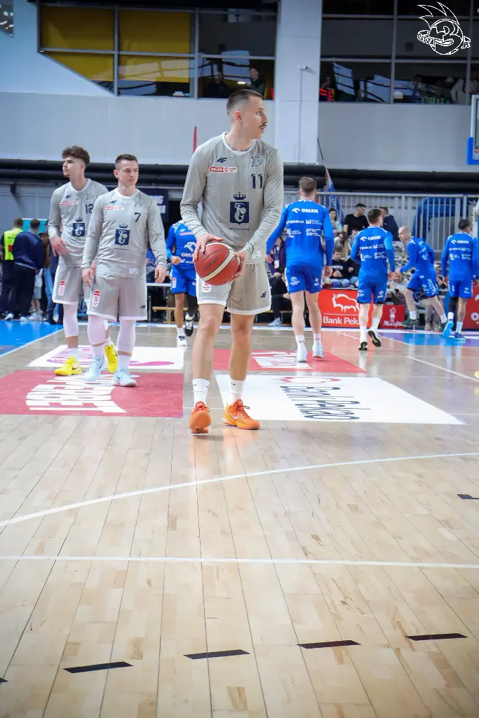 Galeria zdjęć 29 kolejki OBL Dziki Warszawa-Anwil Włocławek — zdjęcie 16