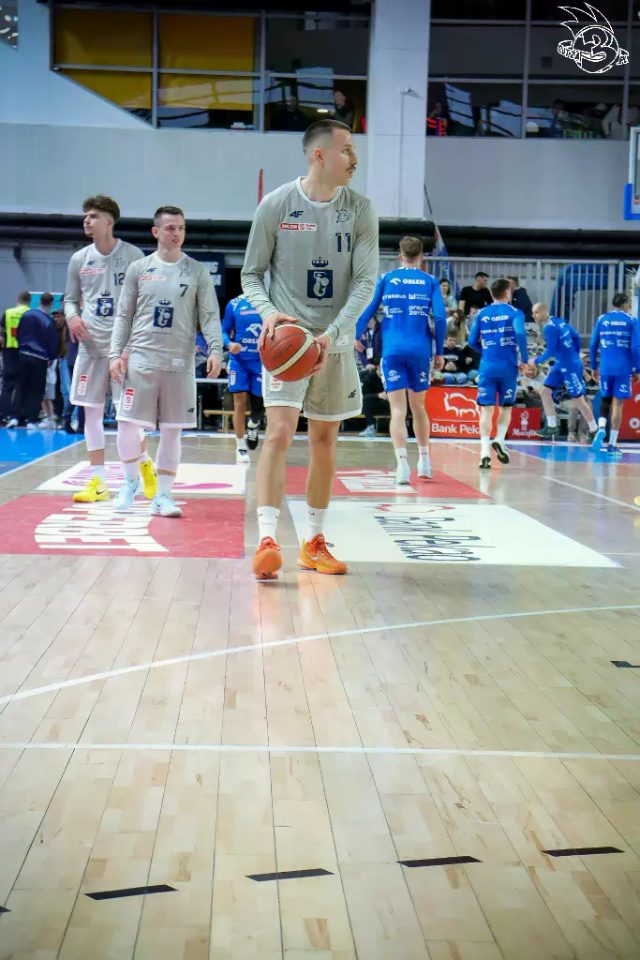 Galeria zdjęć 29 kolejki OBL Dziki Warszawa-Anwil Włocławek — zdjęcie 16