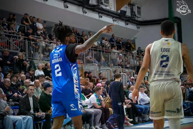 Galeria zdjęć 29 kolejki OBL Dziki Warszawa-Anwil Włocławek — zdjęcie 129