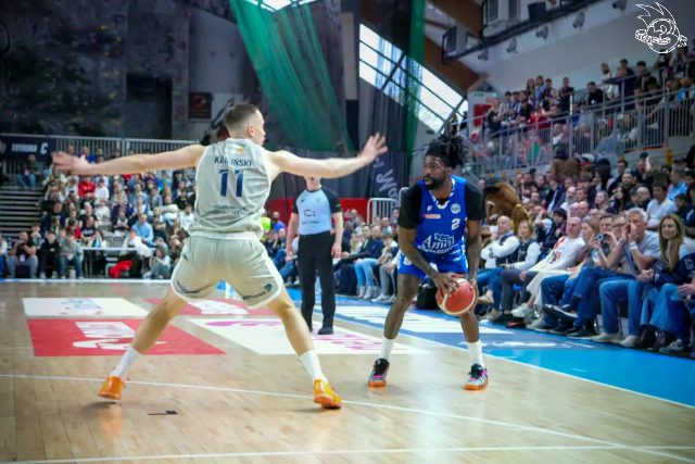 Galeria zdjęć 29 kolejki OBL Dziki Warszawa-Anwil Włocławek — zdjęcie 57