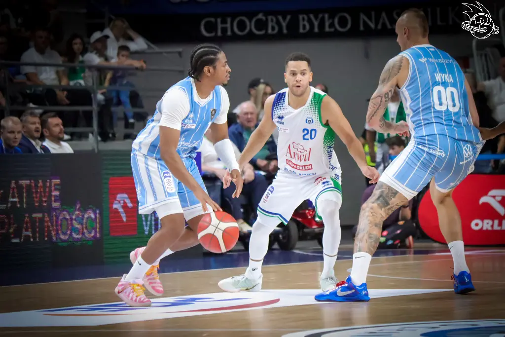 Galeria zdjęć 1 kolejki PGE Basket Ligi Anwil Włocławek-Górnik Zamek Książ — zdjęcie 151