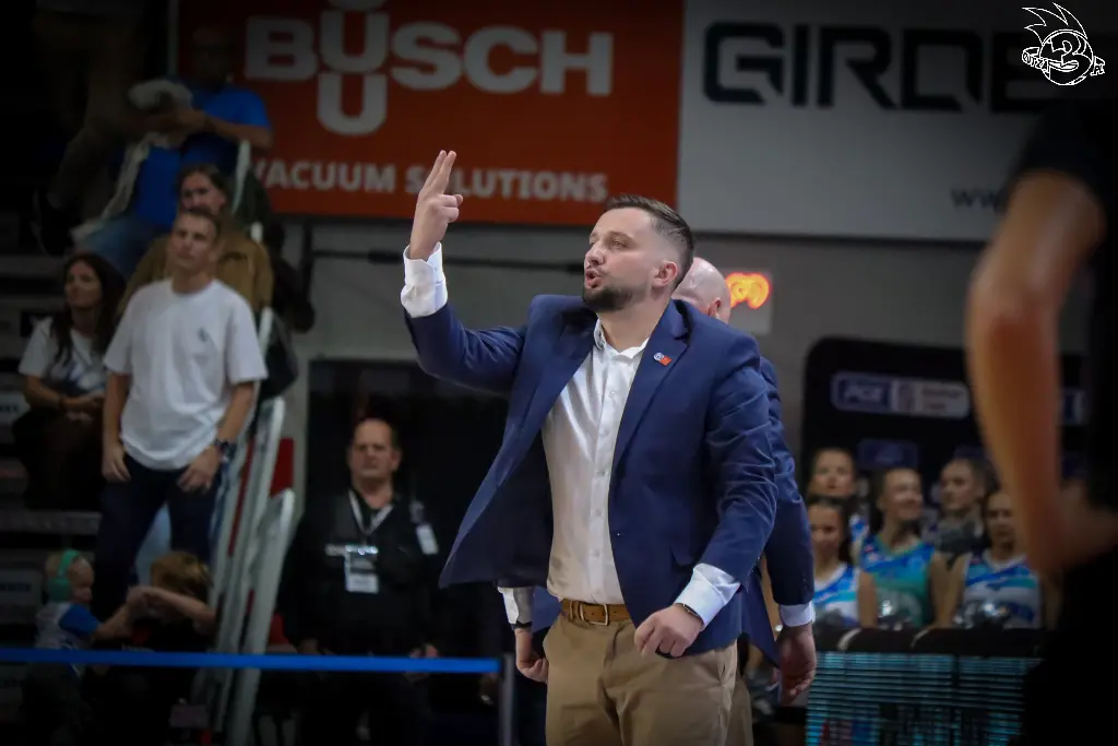 Galeria zdjęć 1 kolejki PGE Basket Ligi Anwil Włocławek-Górnik Zamek Książ — zdjęcie 204