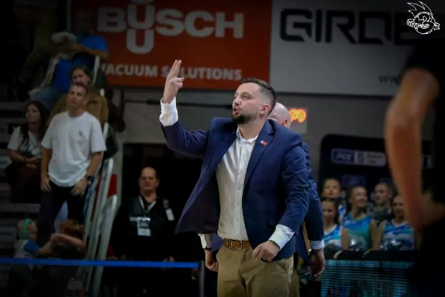Galeria zdjęć 1 kolejki PGE Basket Ligi Anwil Włocławek-Górnik Zamek Książ — zdjęcie 204