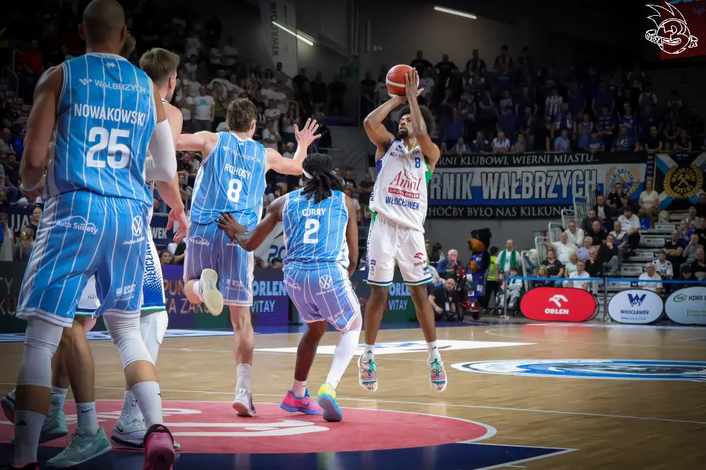 Galeria zdjęć 1 kolejki PGE Basket Ligi Anwil Włocławek-Górnik Zamek Książ — zdjęcie 174