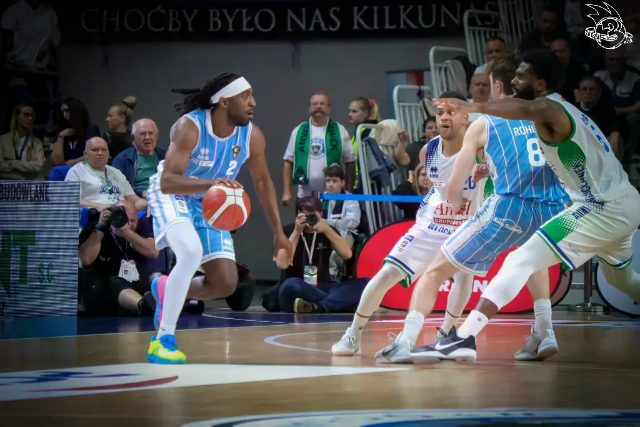 Galeria zdjęć 1 kolejki PGE Basket Ligi Anwil Włocławek-Górnik Zamek Książ — zdjęcie 168