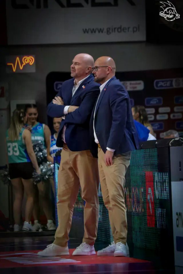 Galeria zdjęć 1 kolejki PGE Basket Ligi Anwil Włocławek-Górnik Zamek Książ — zdjęcie 170